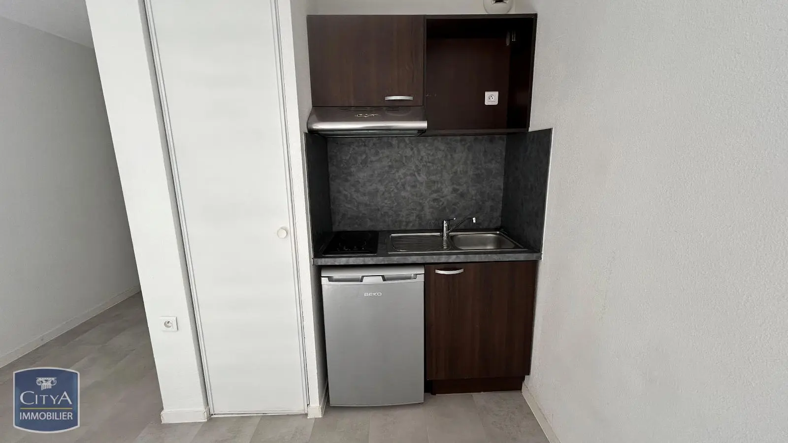 Photo 3 Appartement 1 pièce 23.57m²