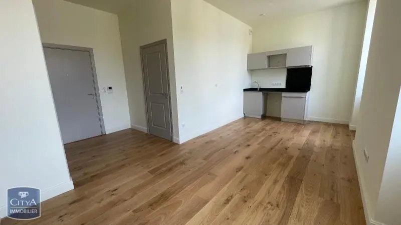Photo 1 Appartement 1 pièce 29.04m²