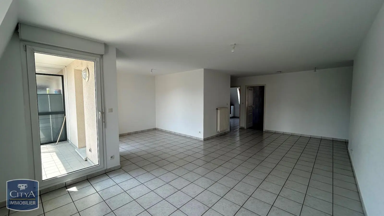 Photo 2 Appartement 4 pièces 80.99m²