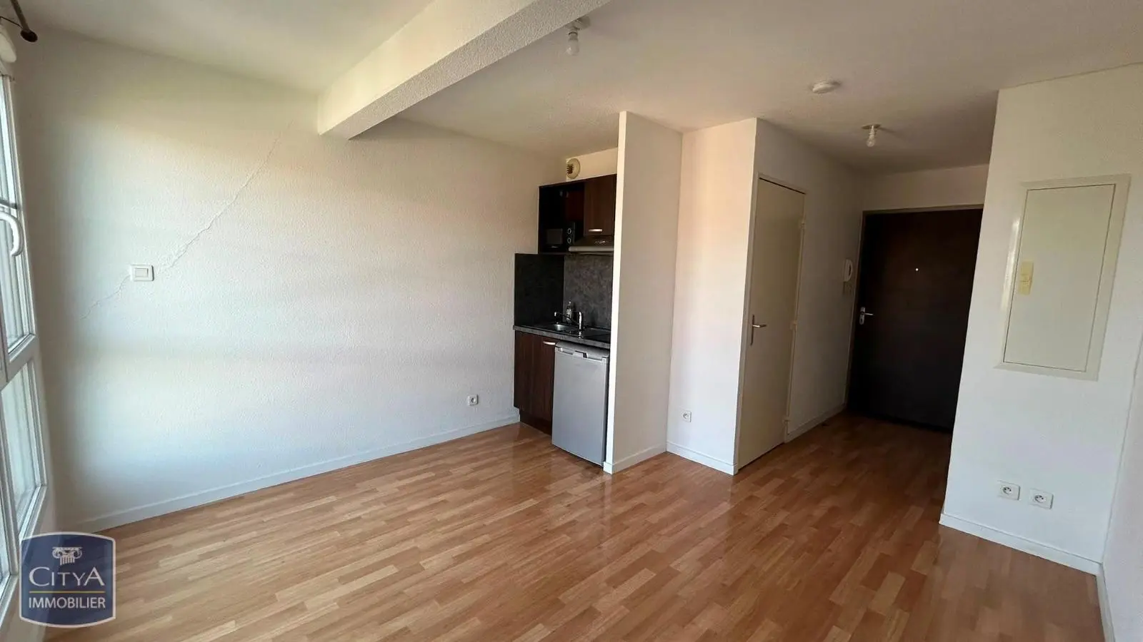 Photo 1 Appartement 1 pièce 19.44m²