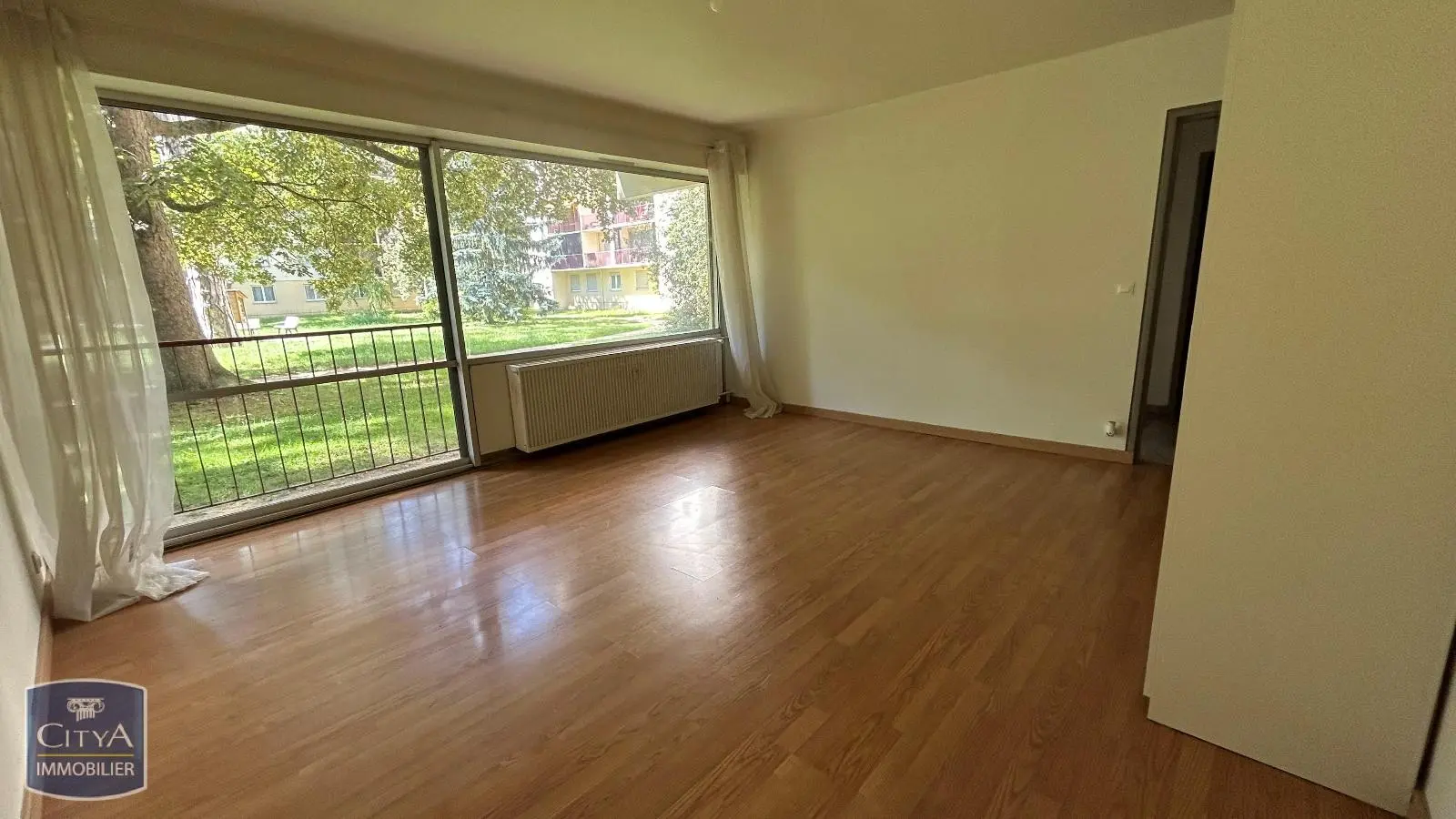 Photo 2 Appartement 1 pièce 36.81m²