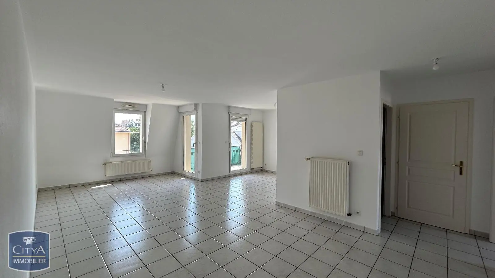 Photo 1 Appartement 4 pièces 80.99m²