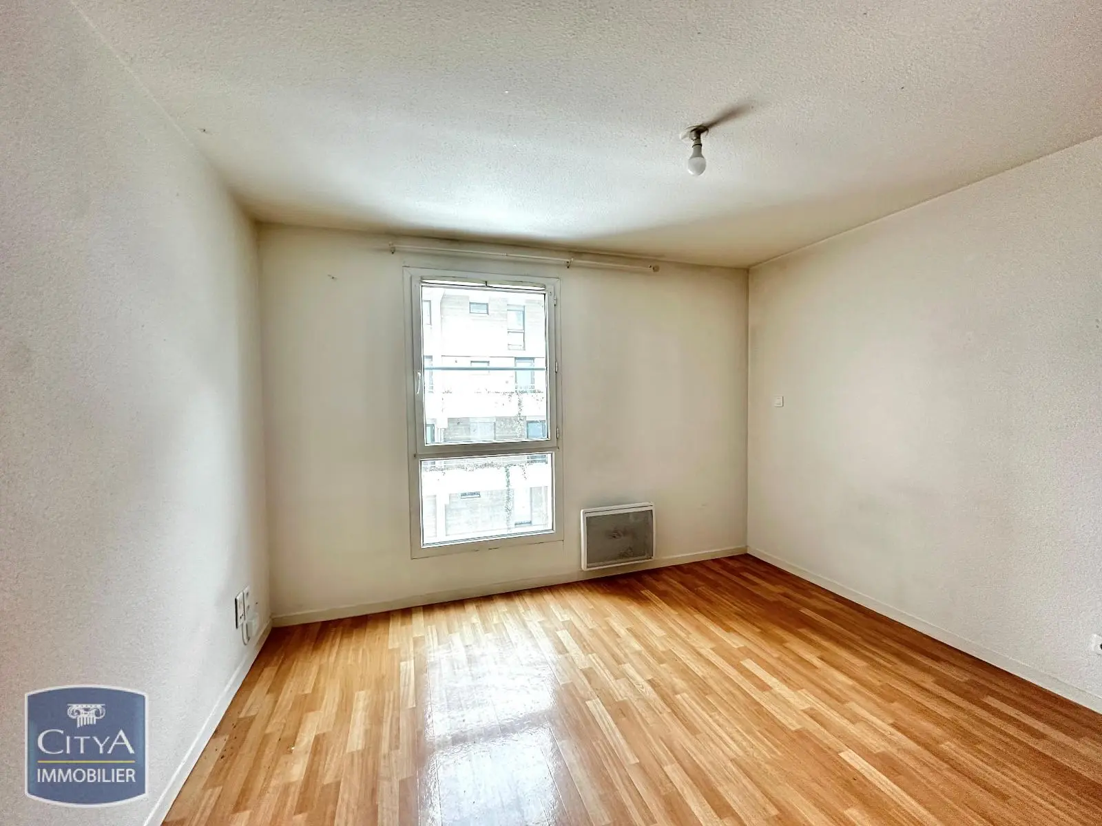 Photo 2 Appartement 1 pièce 19.57m²