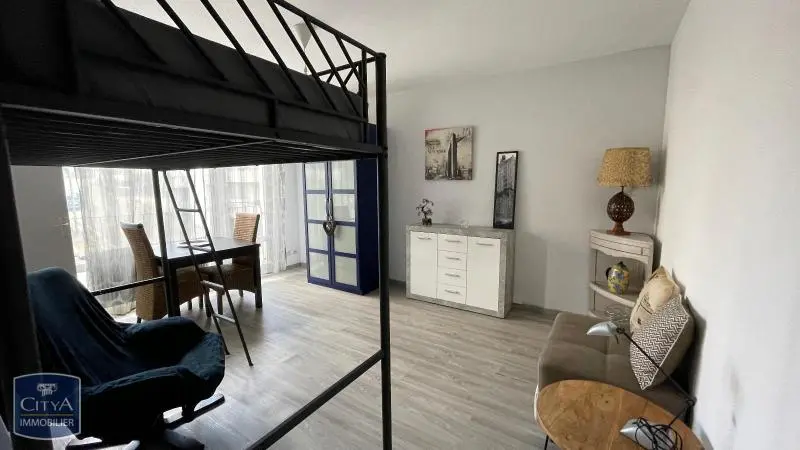 Photo 2 Appartement 1 pièce 24.36m²