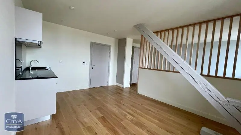 Photo 2 Appartement 1 pièce 38.44m²