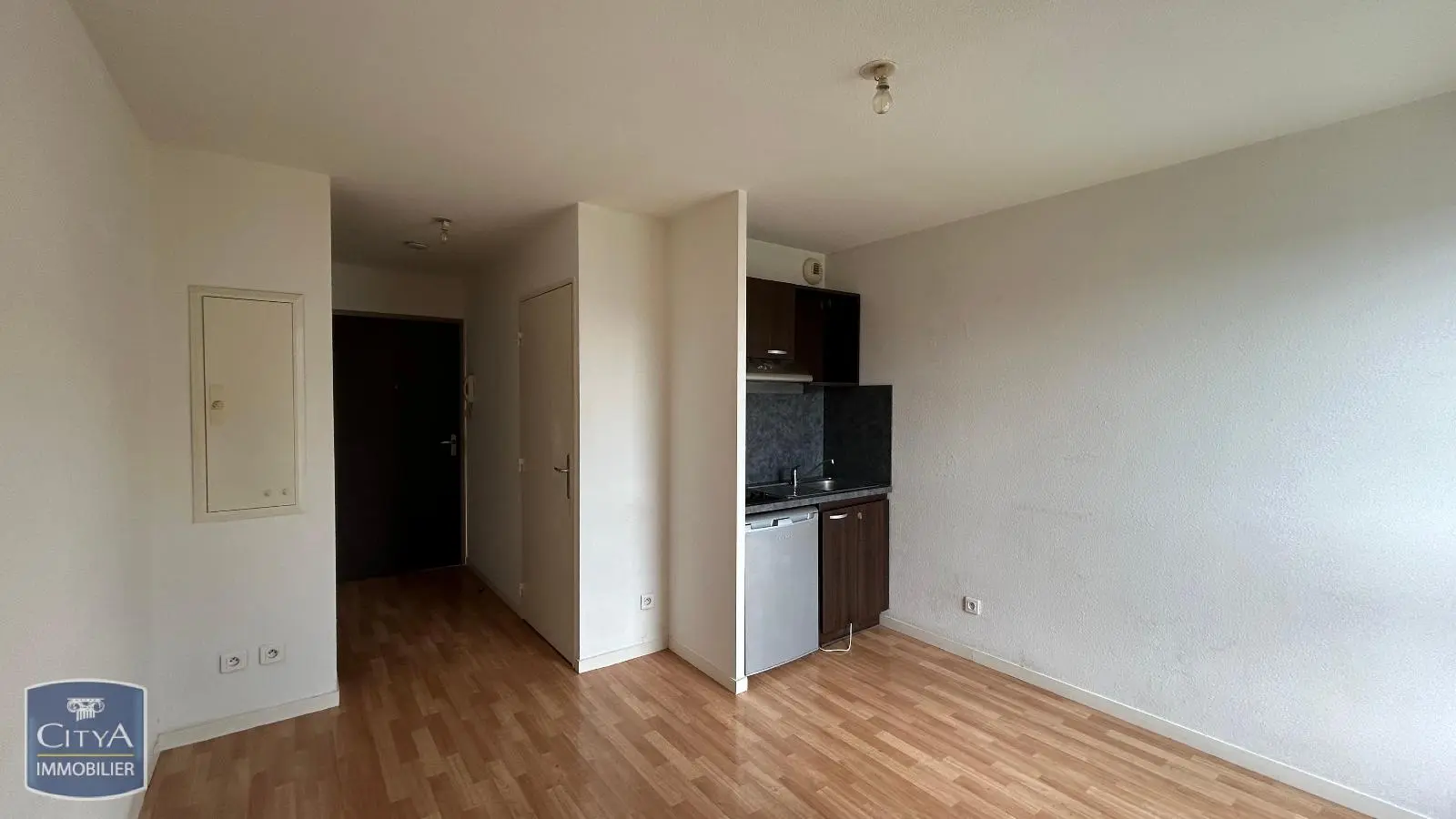 Photo 1 Appartement 1 pièce 18.95m²