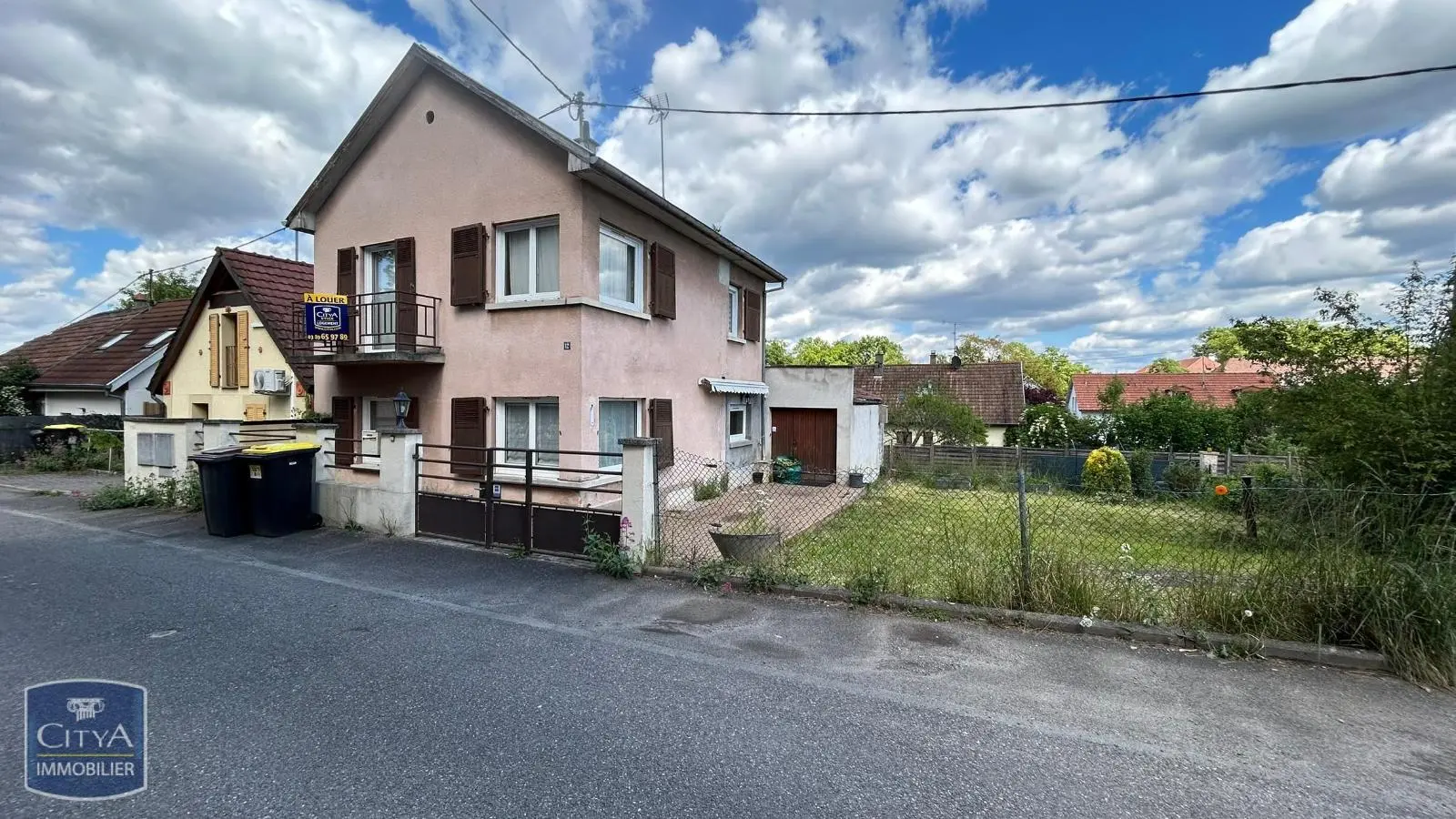 Photo 1 Maison 4 pièces 80m²