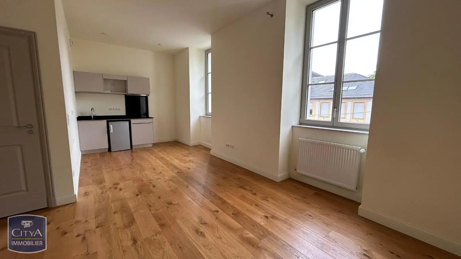 Photo 2 Appartement 1 pièce 32.8m²