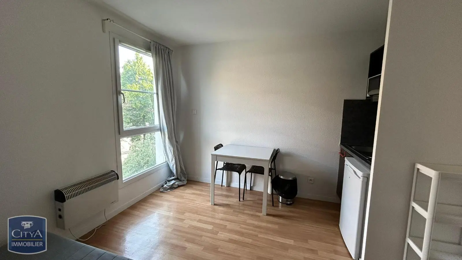 Photo 2 Appartement 1 pièce 20m²