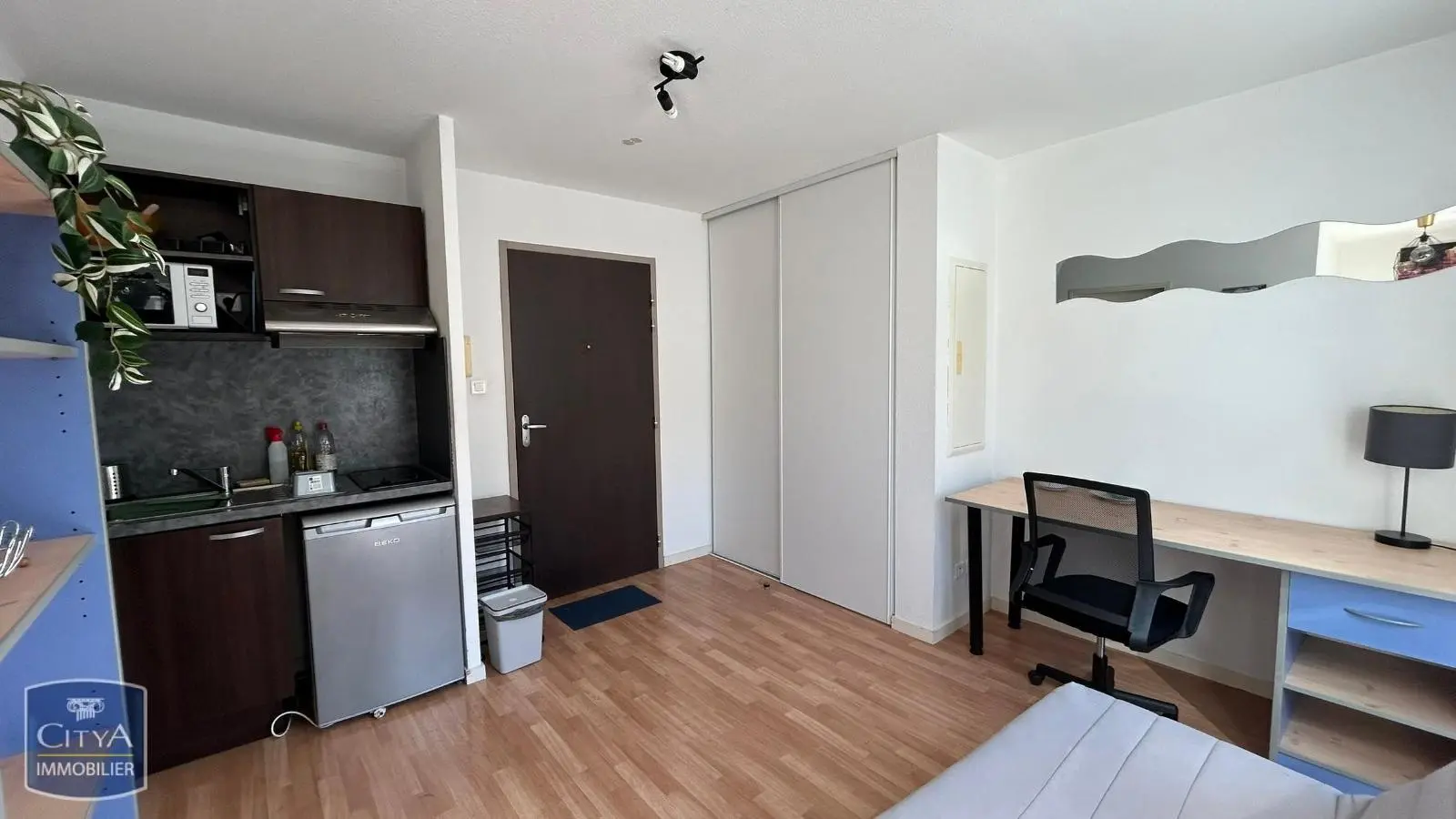 Photo 2 Appartement 1 pièce 20.83m²