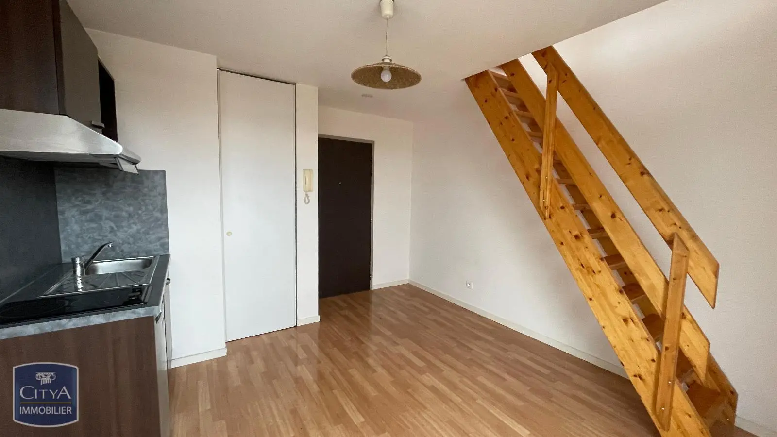 Photo 1 Appartement 2 pièces 27.74m²