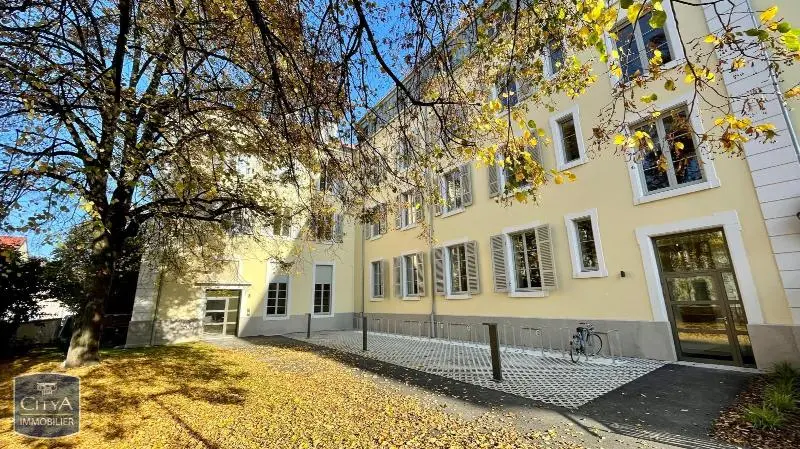 Photo 1 Appartement 1 pièce 26.39m²