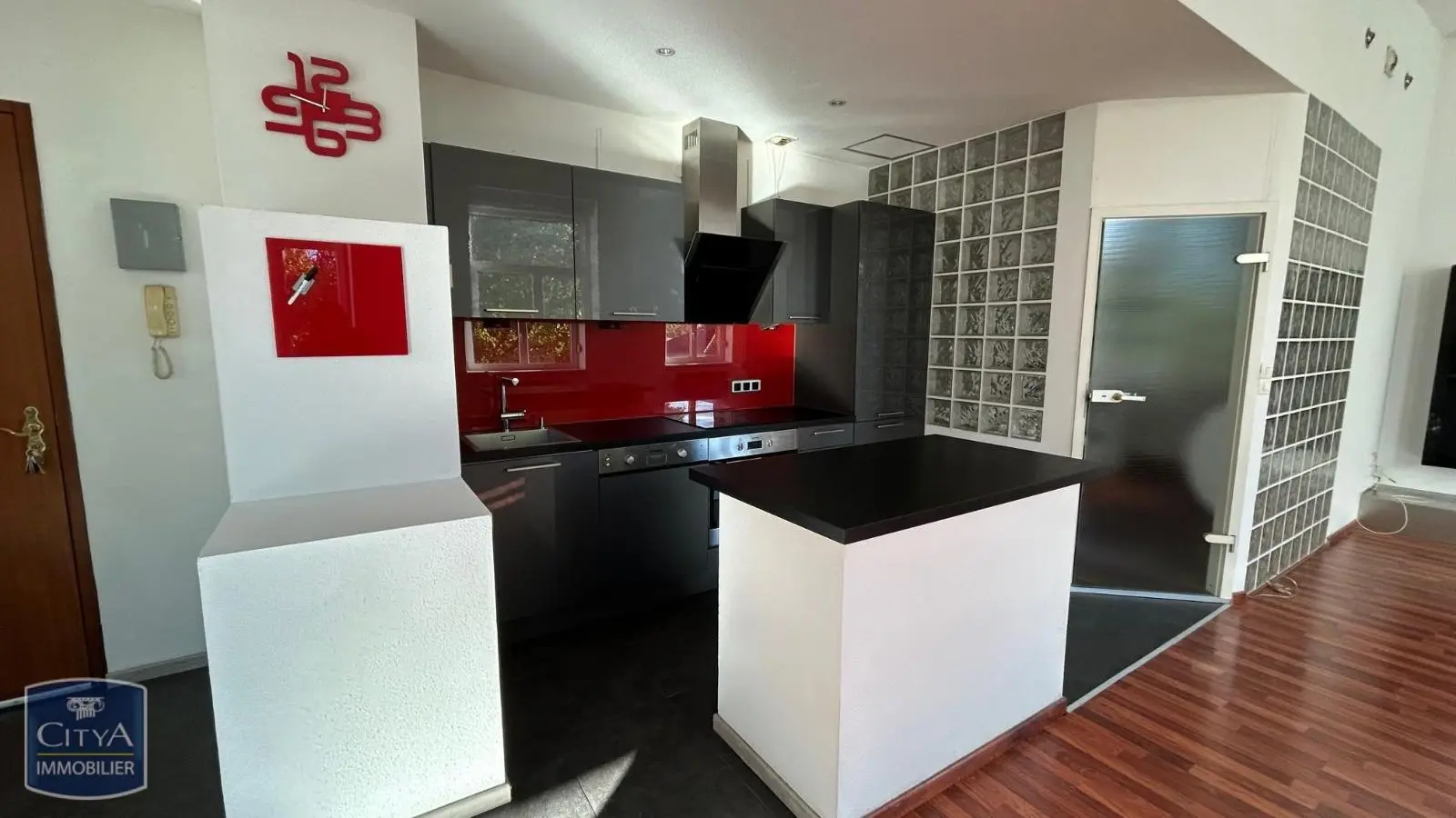 Photo 3 Appartement 2 pièces 65.3m²