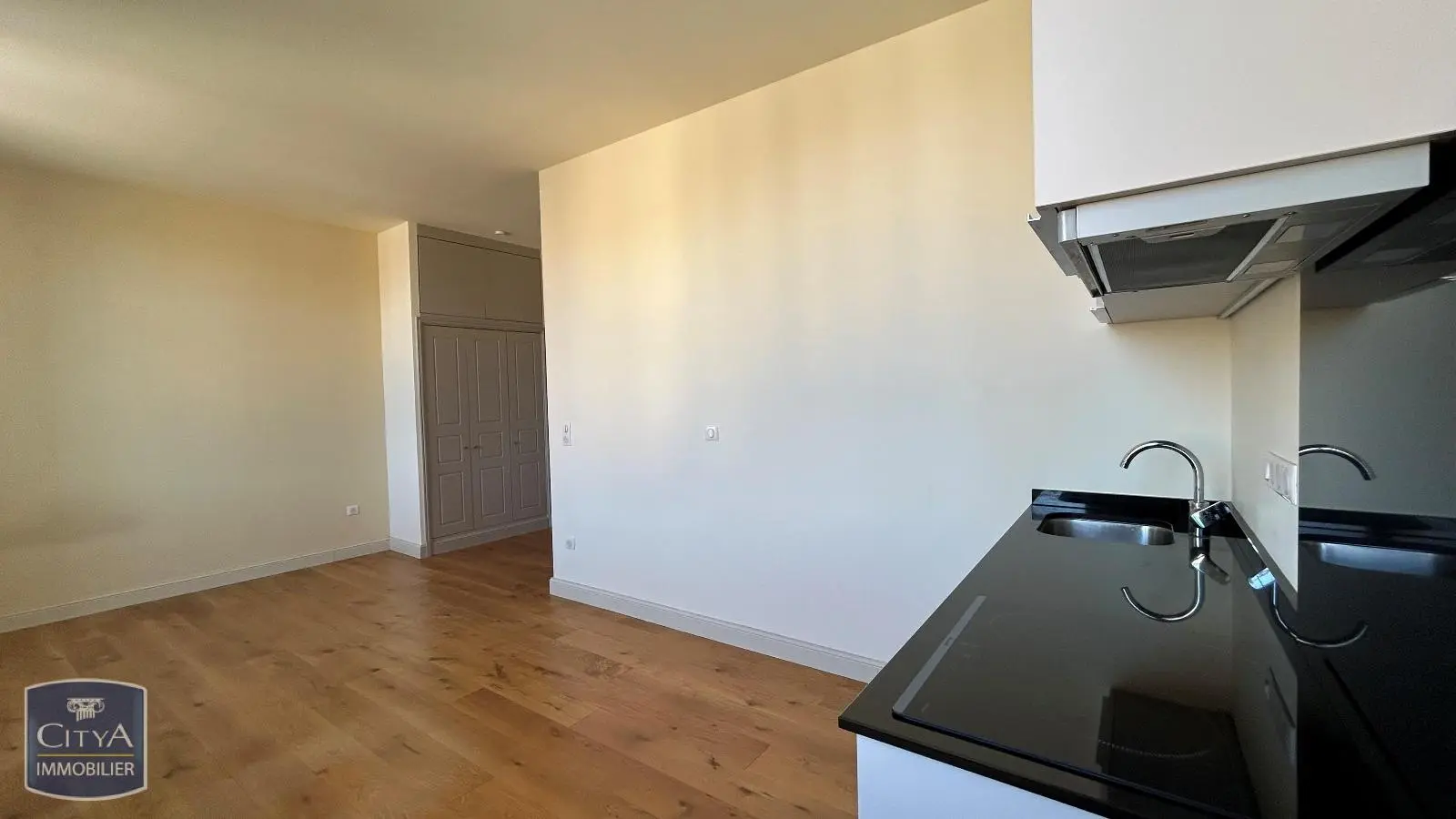 Photo 2 Appartement 1 pièce 29.3m²