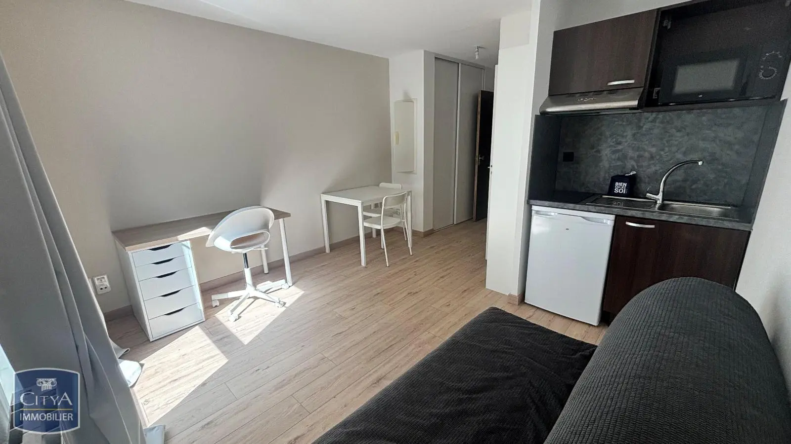 Photo 1 Appartement 1 pièce 19.5m²
