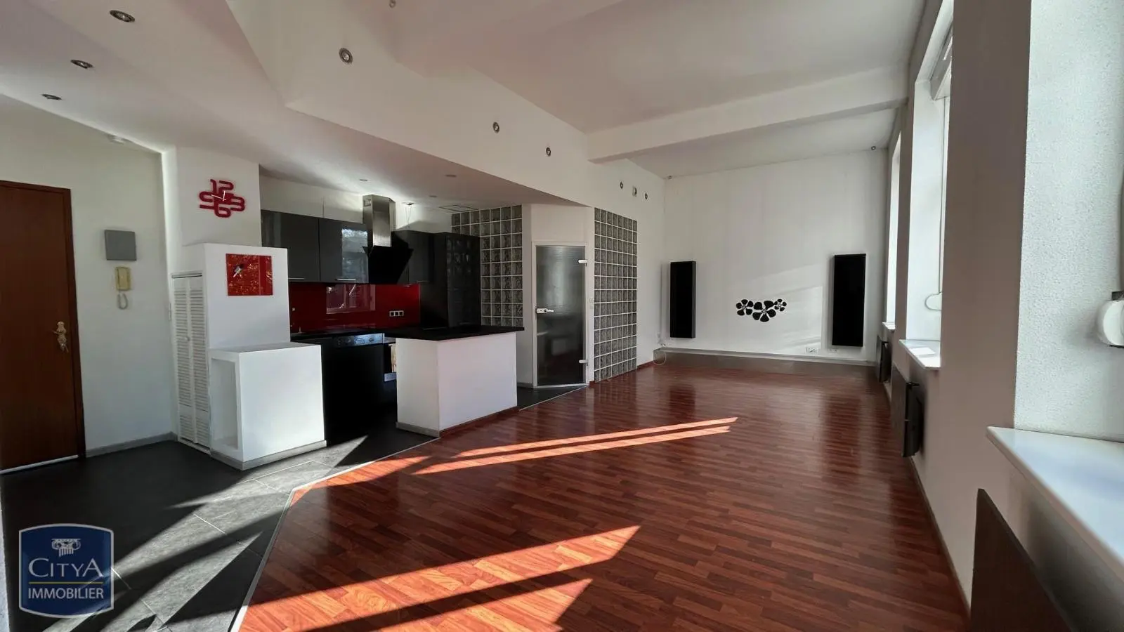 Photo 1 Appartement 2 pièces 65.3m²