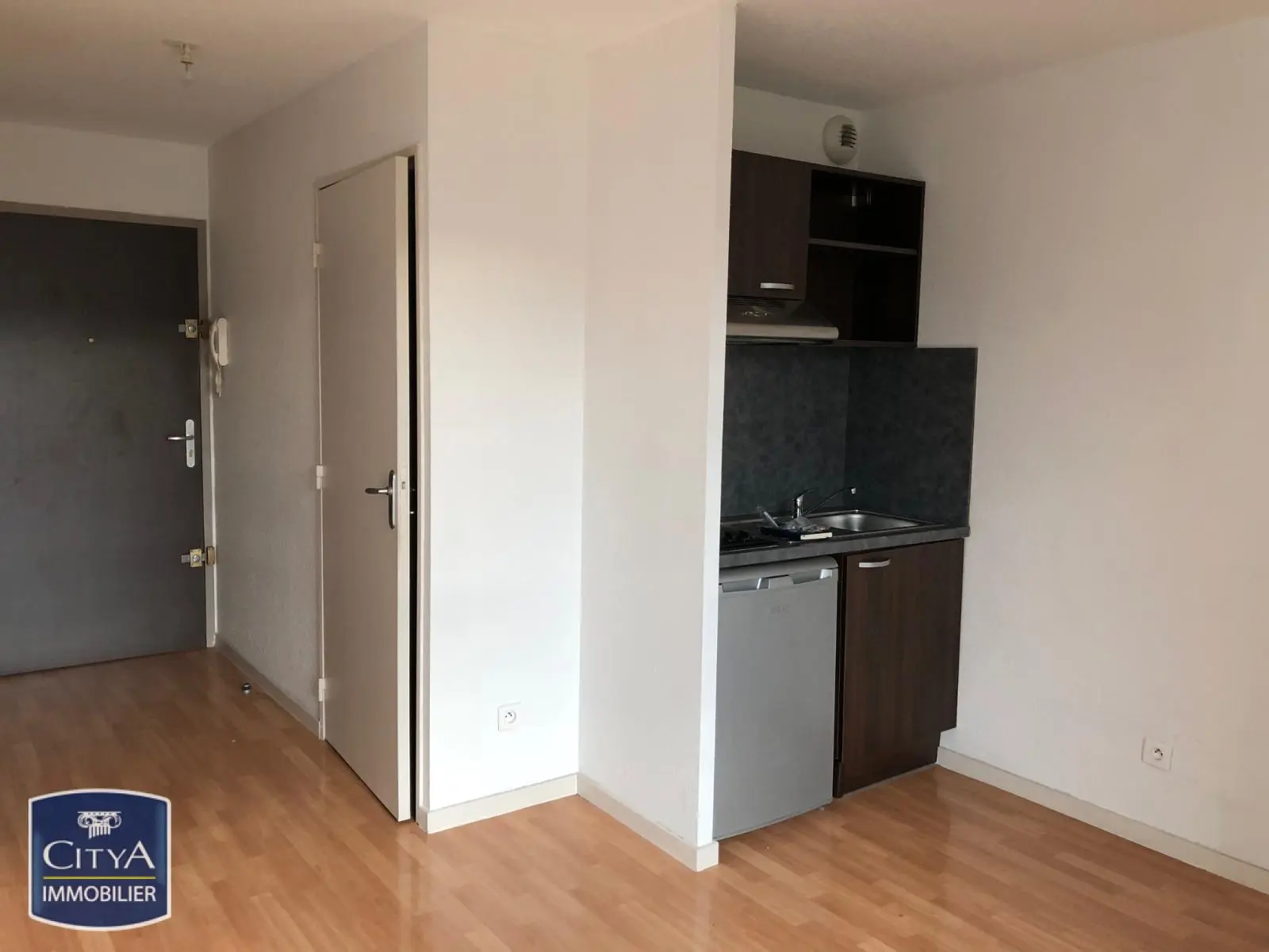 Photo 2 Appartement 1 pièce 20m²