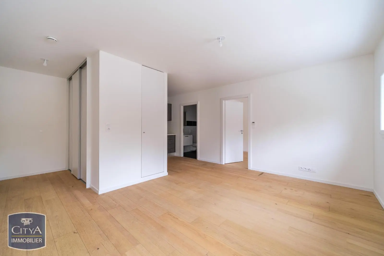 Photo 3 Appartement 2 pièces 43.98m²