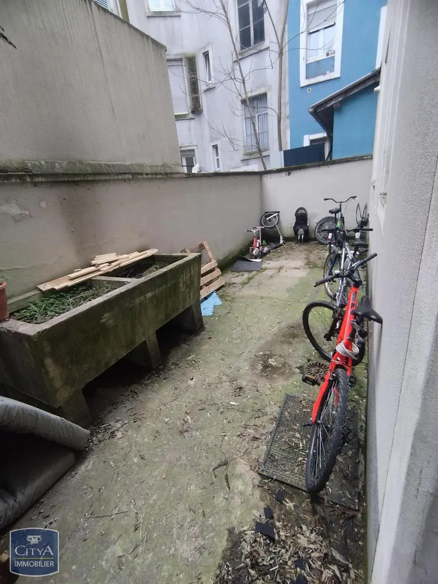 Photo 10 Immeuble 220m²