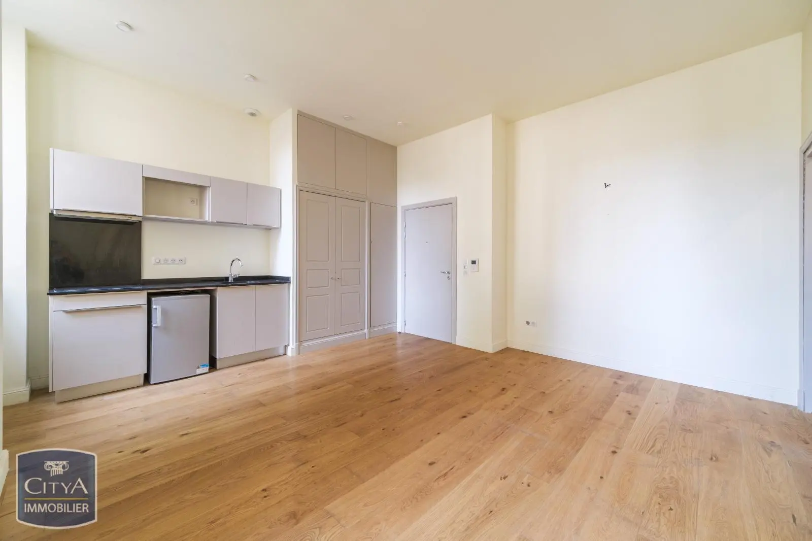 Photo 6 Appartement 1 pièce 30.19m²