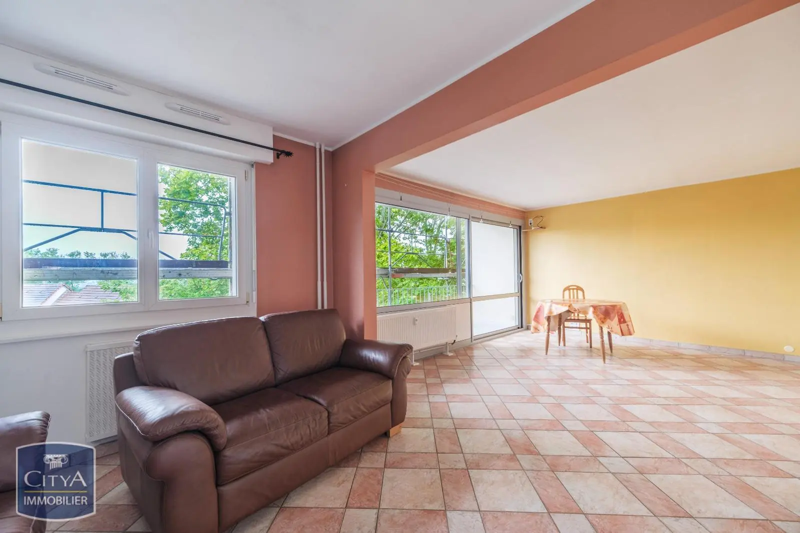 Photo 2 Appartement 5 pièces 94m²