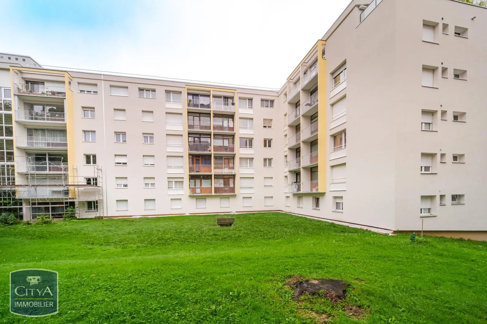 Photo 1 Appartement 5 pièces 94m²