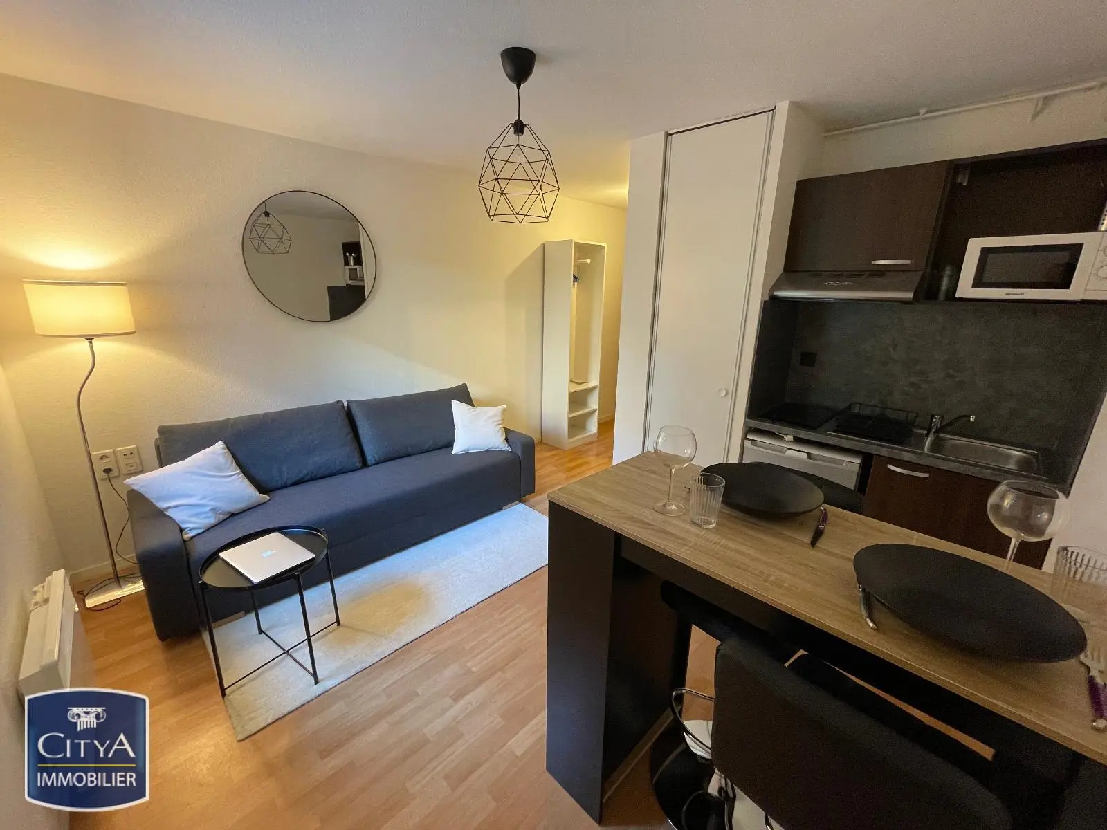 Photo 2 Appartement 1 pièce 20m²