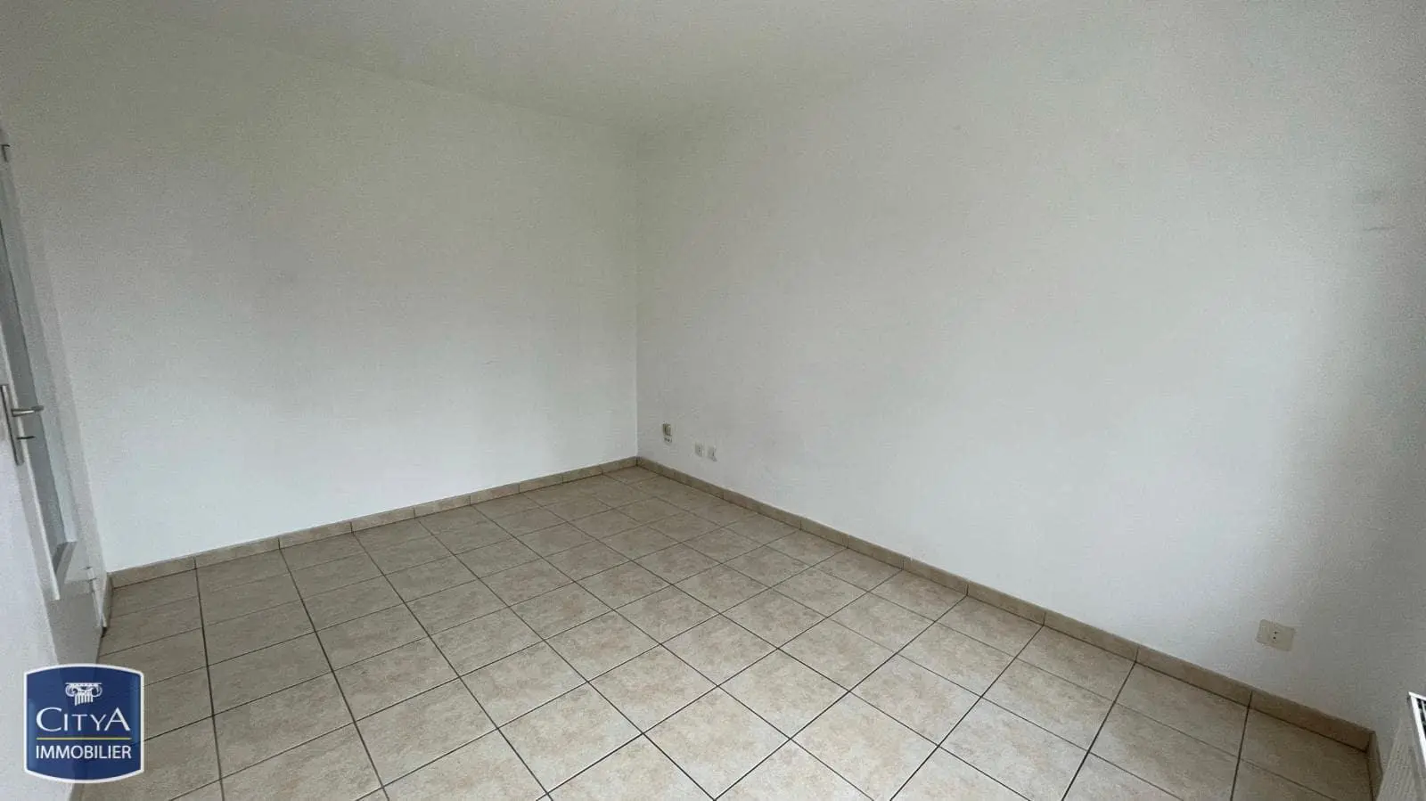 Photo 2 Appartement 1 pièce 22.87m²