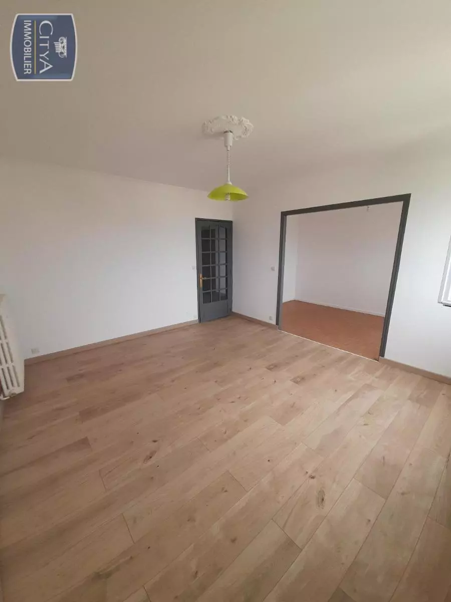 Illustration pour Appartement 2 pièces 58m² Photo Appartement 2 pièces 58m²