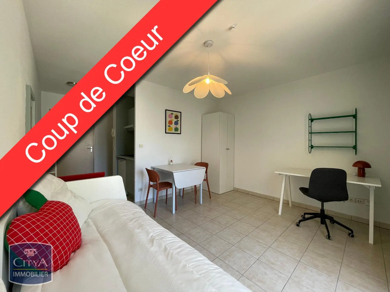 Photo 1 Appartement 1 pièce 21.84m²