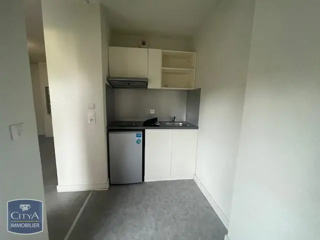 Photo 3 Appartement 1 pièce 28.28m²