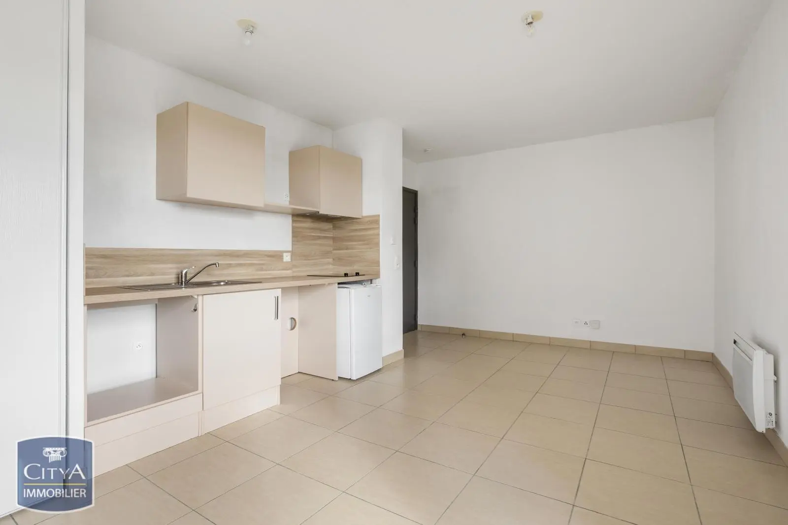 Photo 2 Appartement 1 pièce 23.52m²