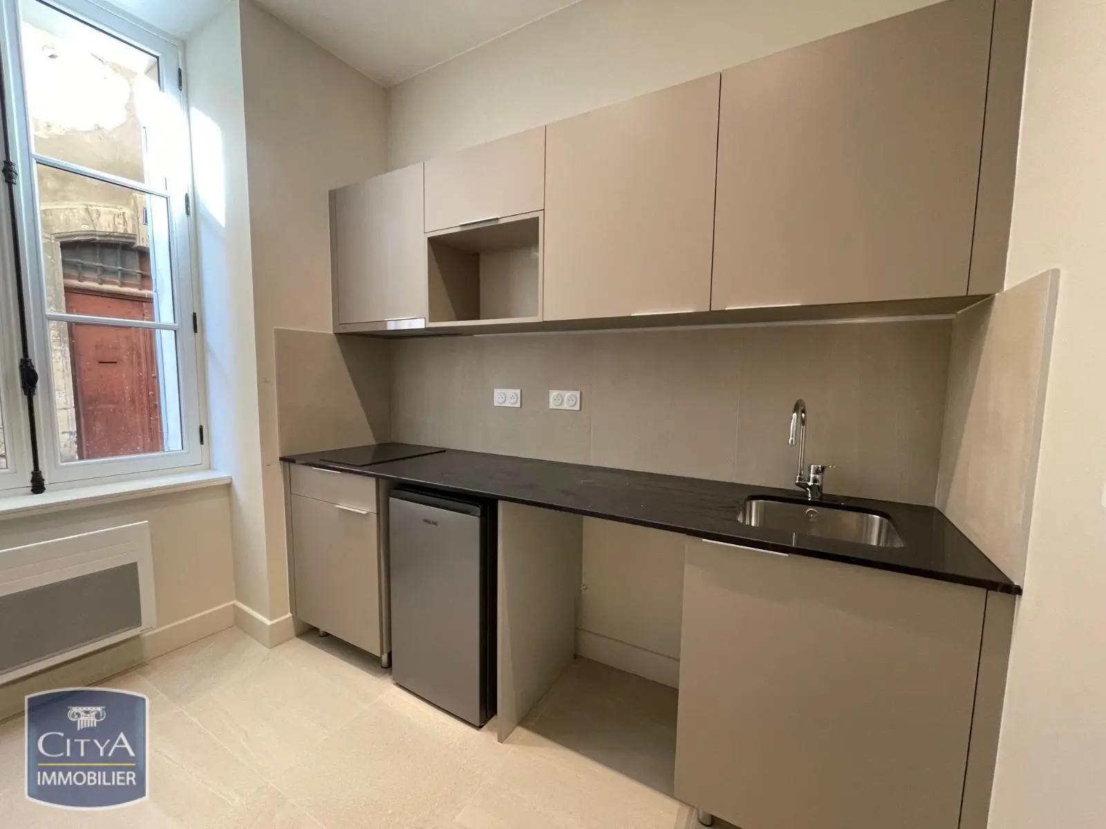 Photo 2 Appartement 1 pièce 26.02m²