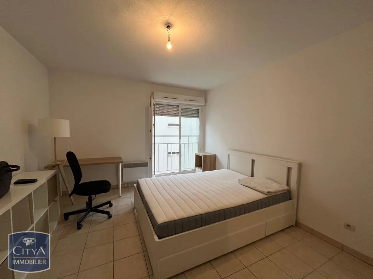 Photo 1 Appartement 1 pièce 25.76m²