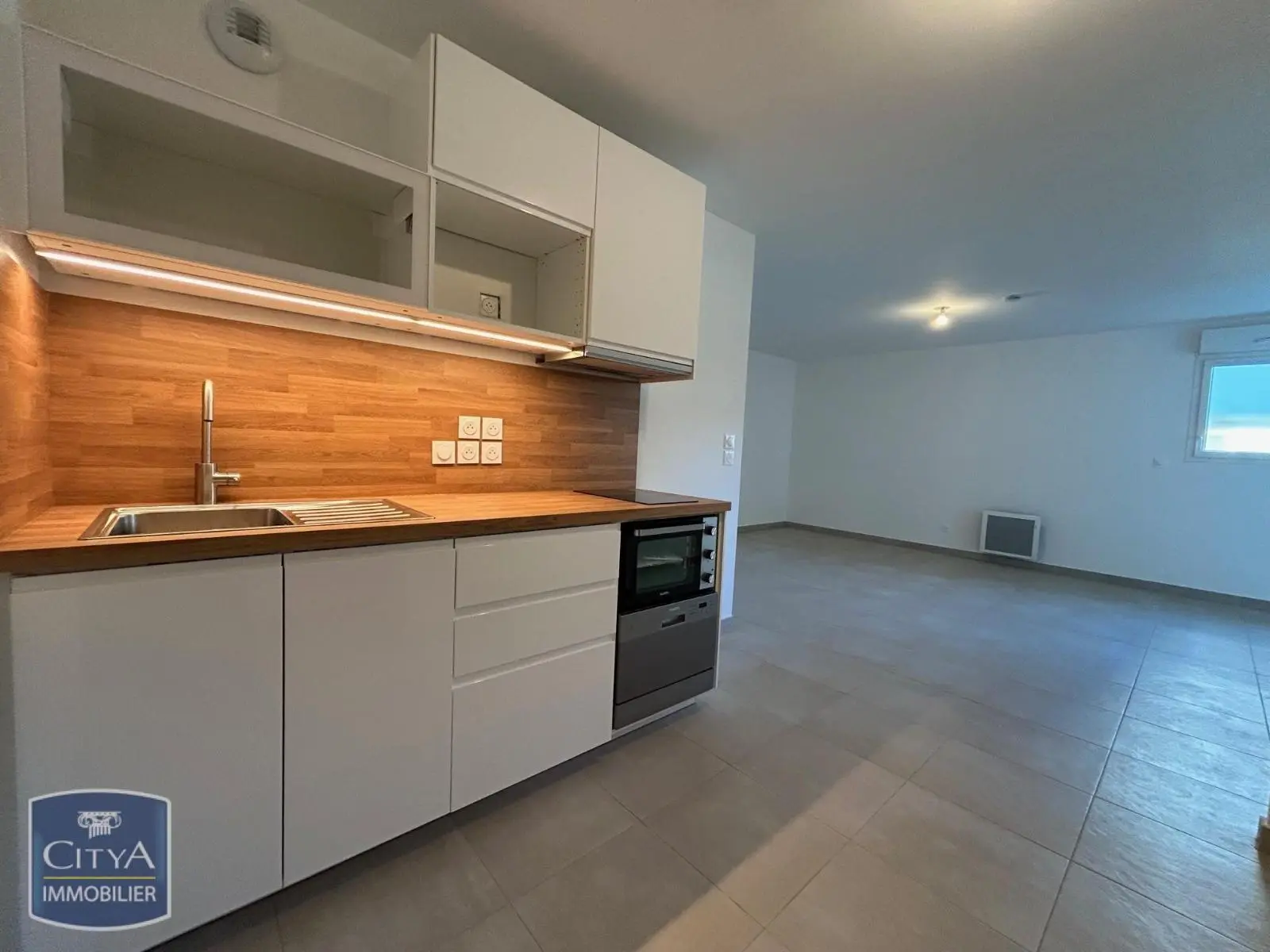 Photo 2 Appartement 1 pièce 38.6m²