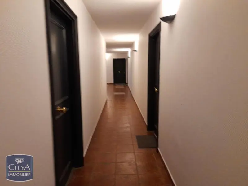 A LOUER APPARTEMENT MEUBLE