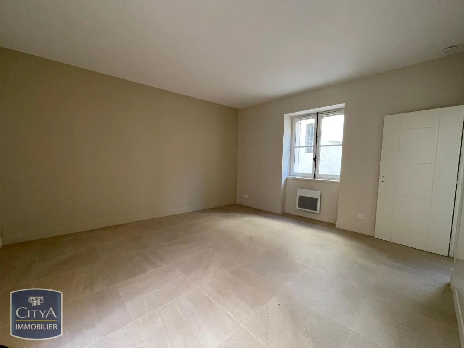 Photo 3 Appartement 1 pièce 33.21m²