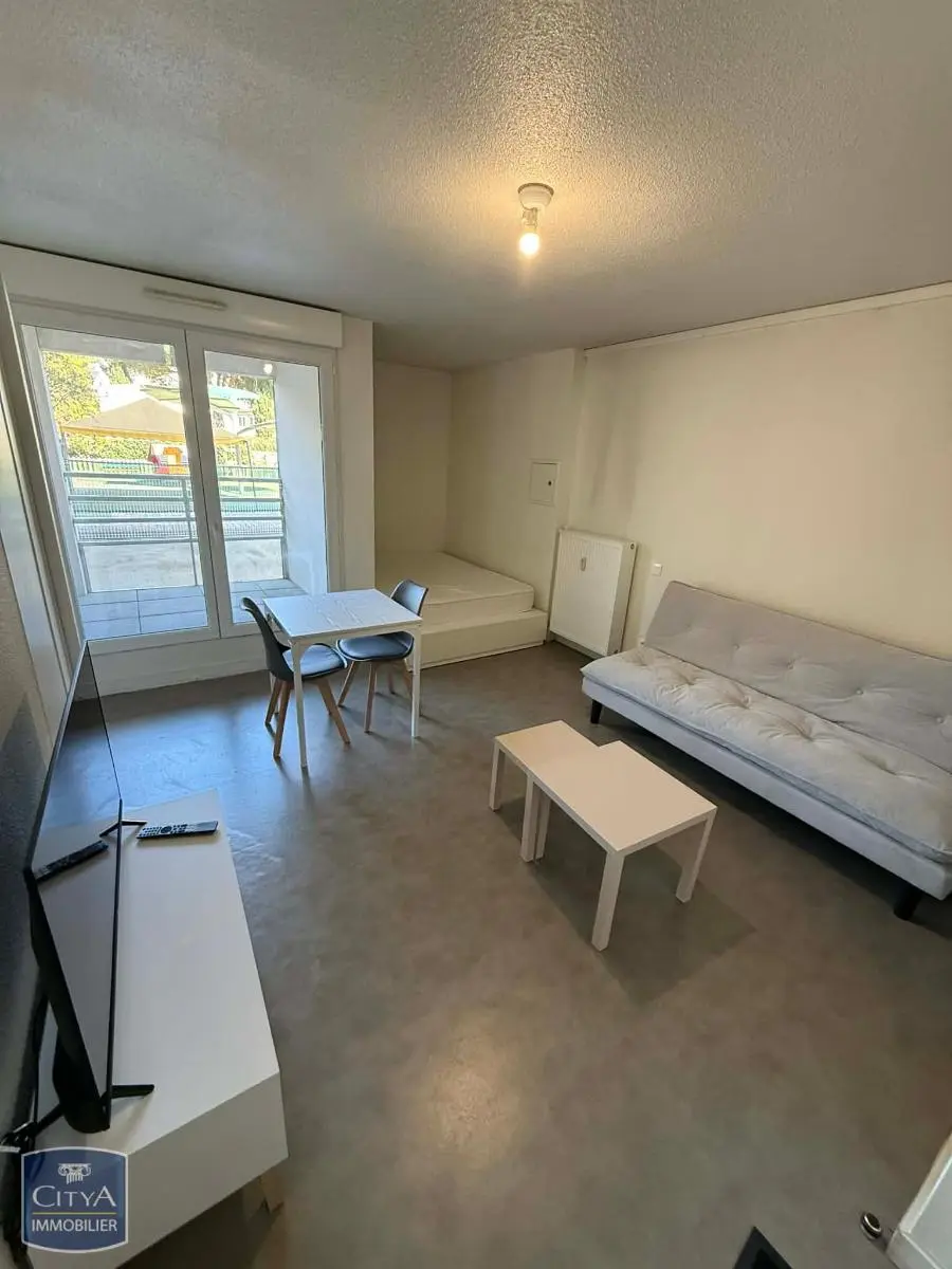 Photo 2 Appartement 1 pièce 28.28m²