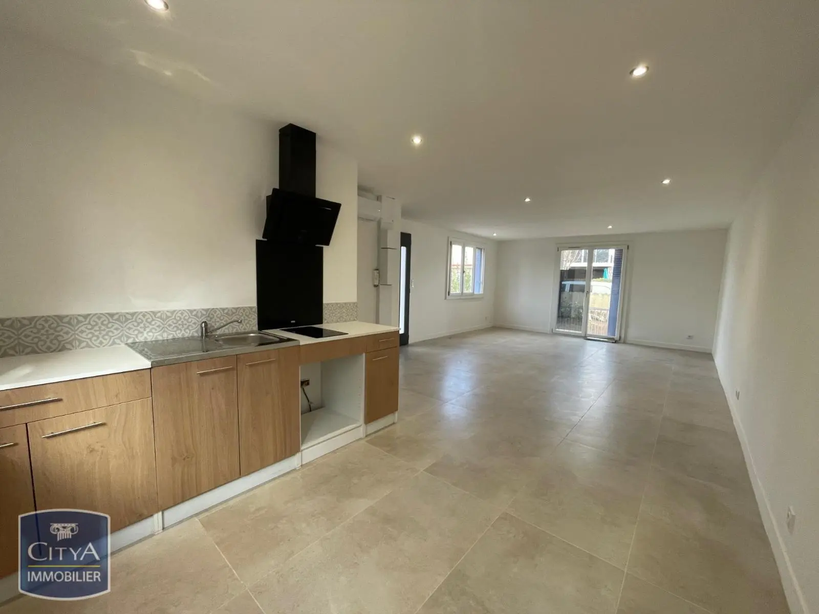 Photo 1 Appartement 2 pièces 58.9m²