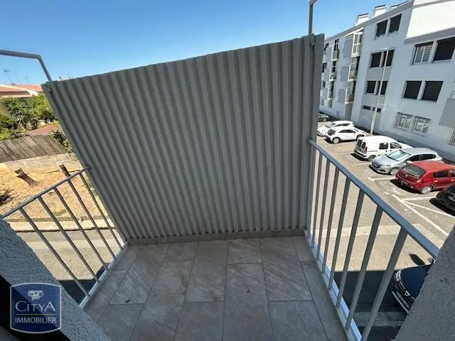 T4 AVEC BALCON SUR SALLE D'EAU