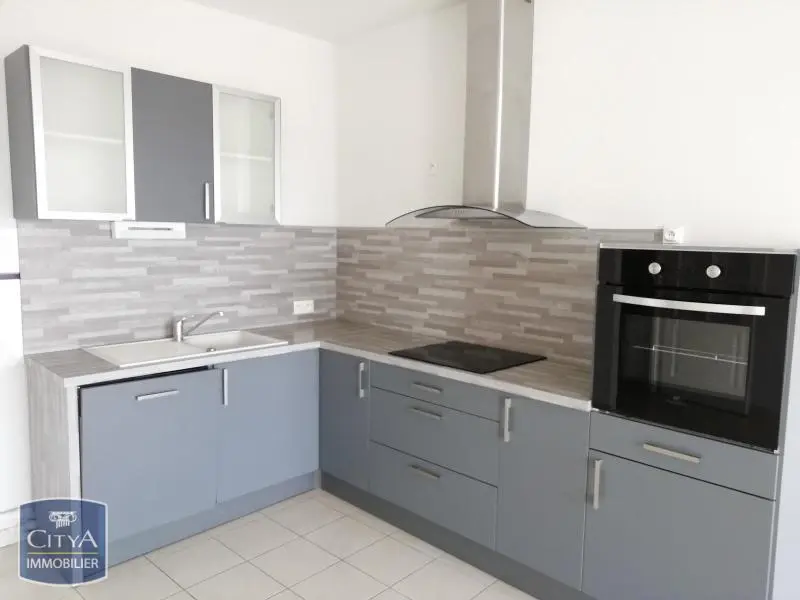 LOCATION T3 BEZIERS