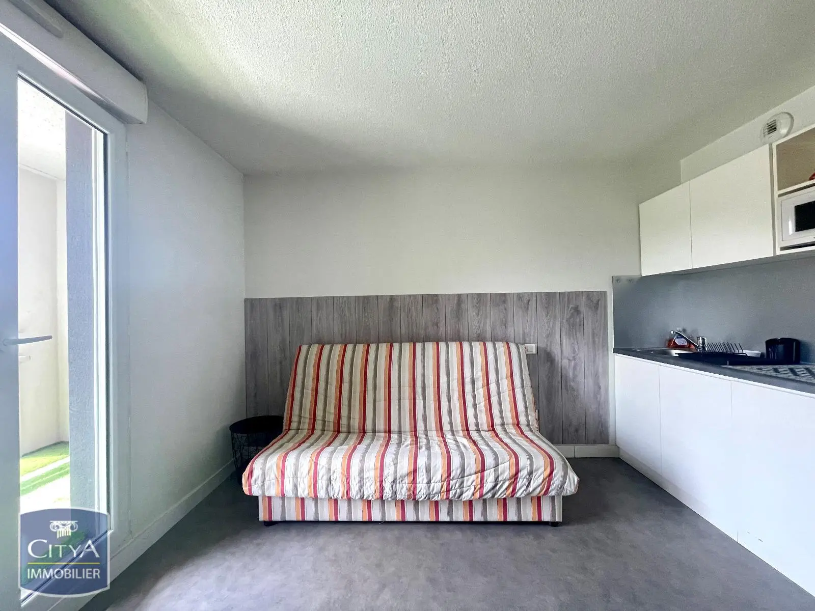 Photo 2 Appartement 1 pièce 20.68m²