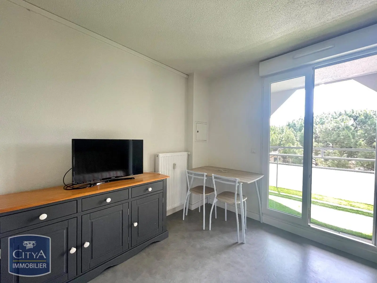 Photo 1 Appartement 1 pièce 20.68m²