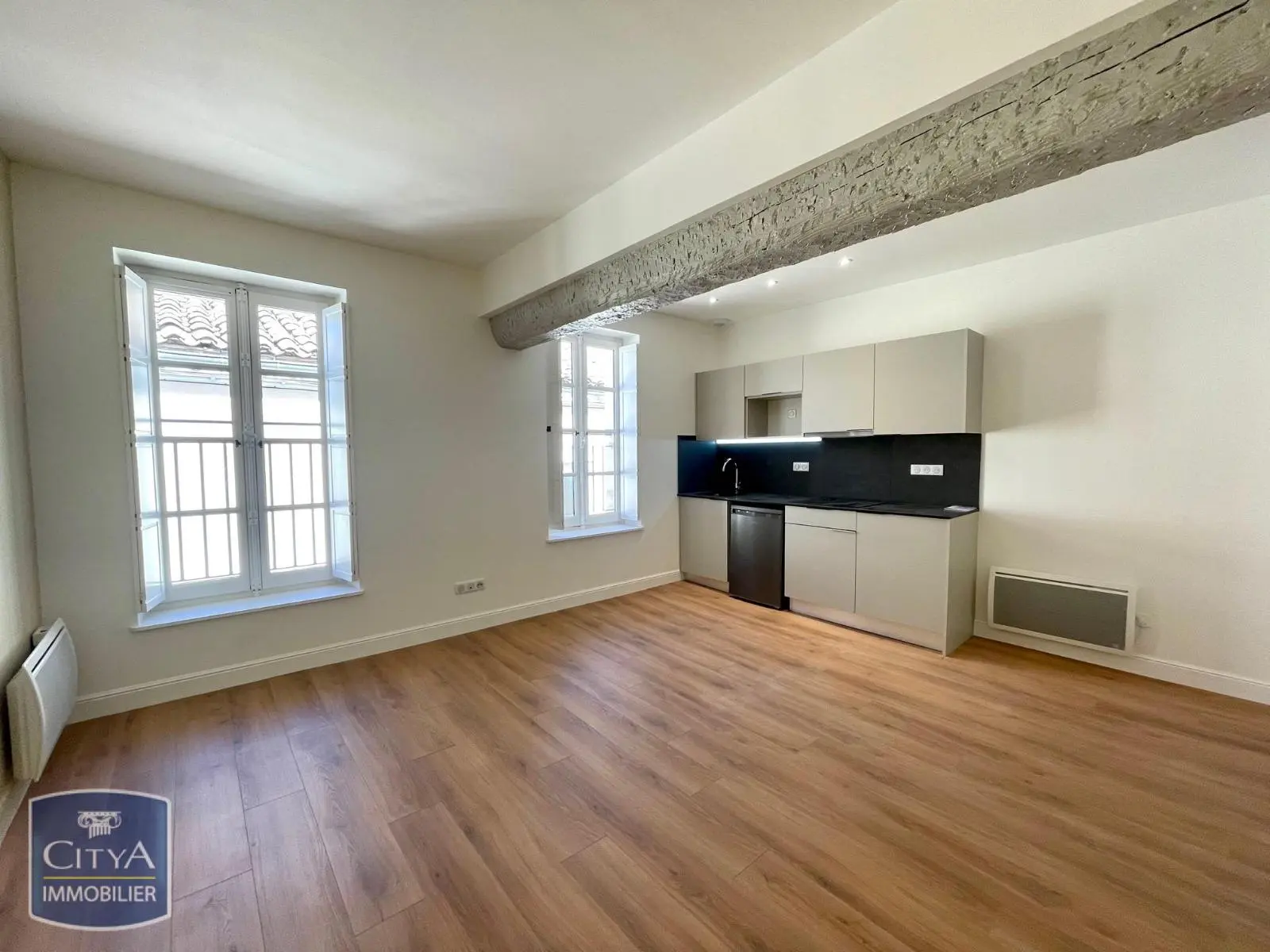 Photo 2 Appartement 1 pièce 27.9m²