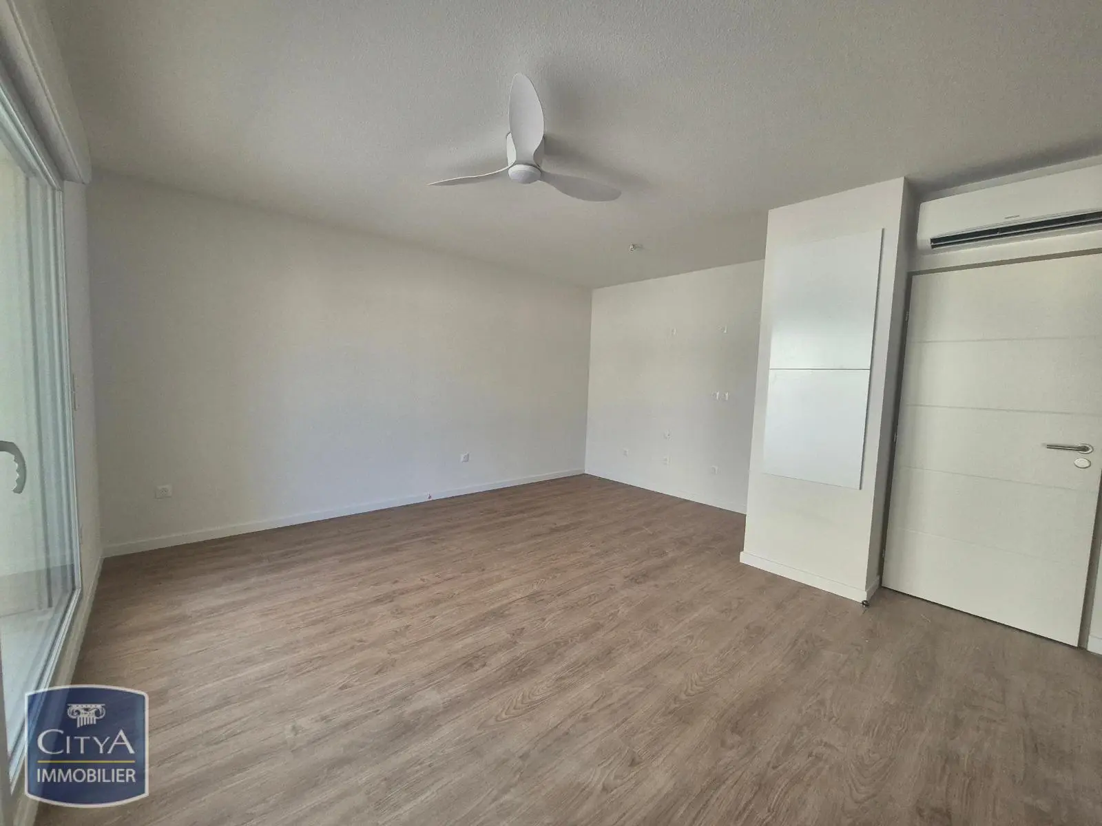 Photo 3 Appartement 2 pièces 42.28m²