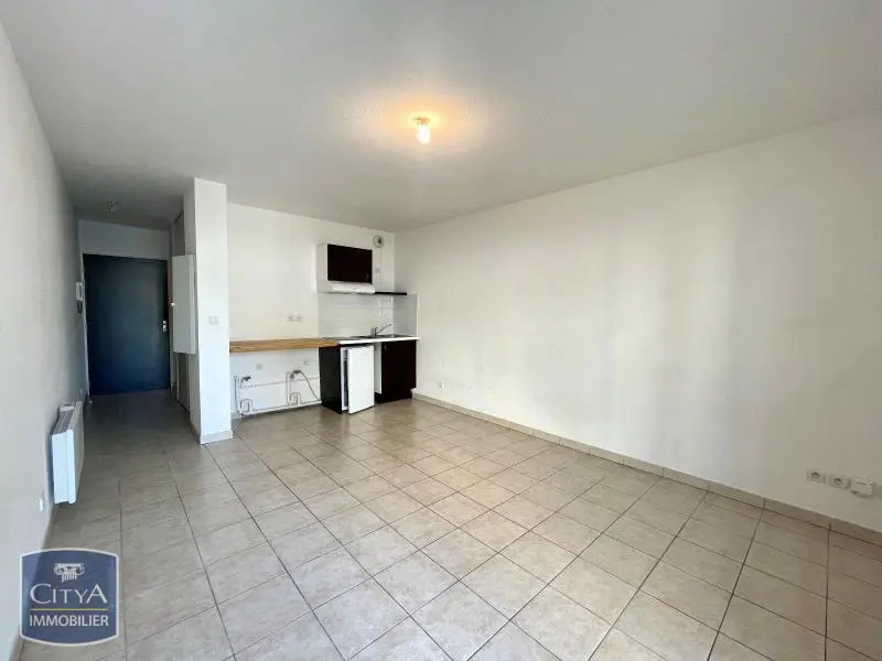 Photo 1 Appartement 1 pièce 25.7m²