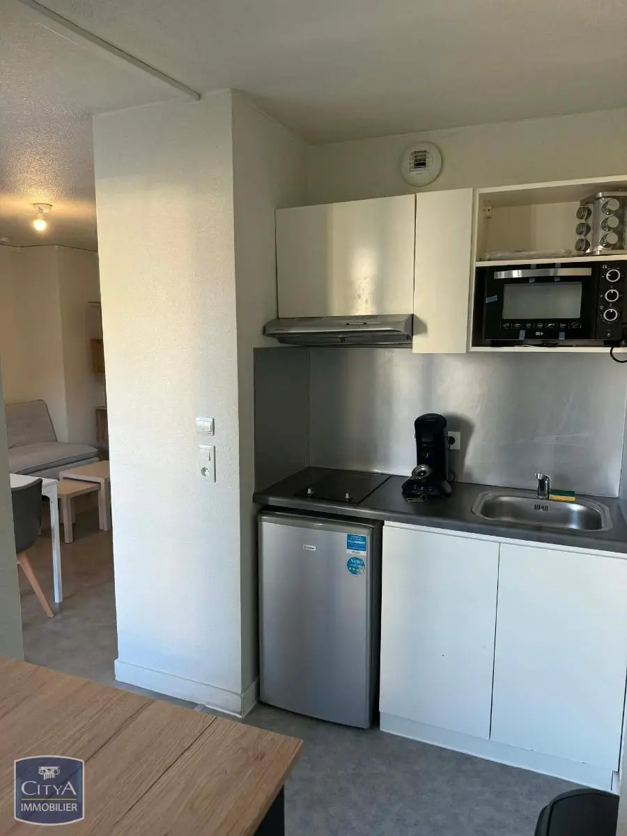 Photo 3 Appartement 1 pièce 28.28m²