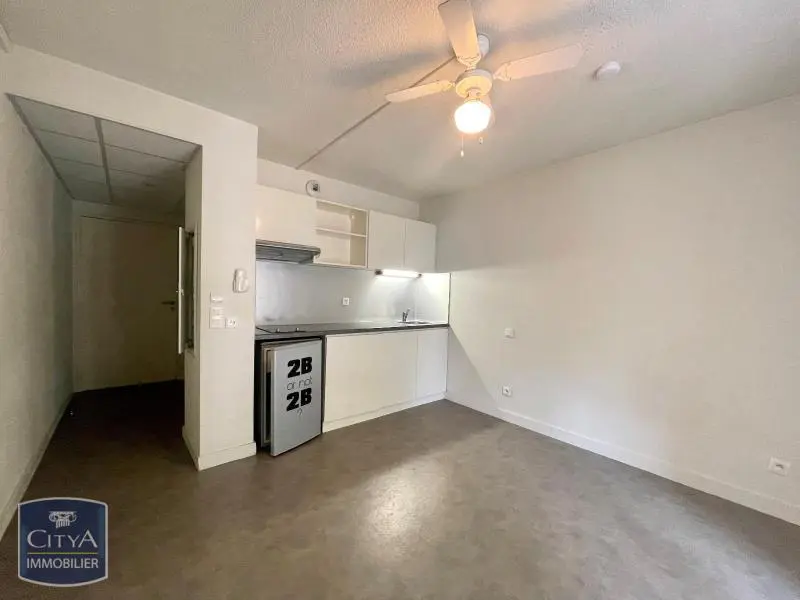 Photo 1 Appartement 1 pièce 20.9m²