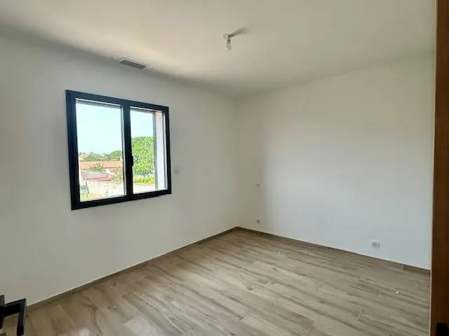 Photo 12 Maison 4 pièces 97.66m²