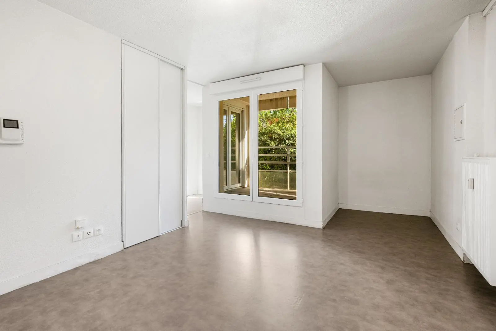 Photo 2 Appartement 1 pièce 27.31m²